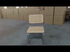 Średniowieczne nowoczesne krzesła jadalne z rotanu